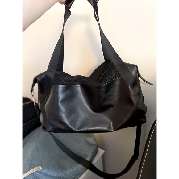 Mossimo Supply Co. Duffle bag! - Picture 2 of 5